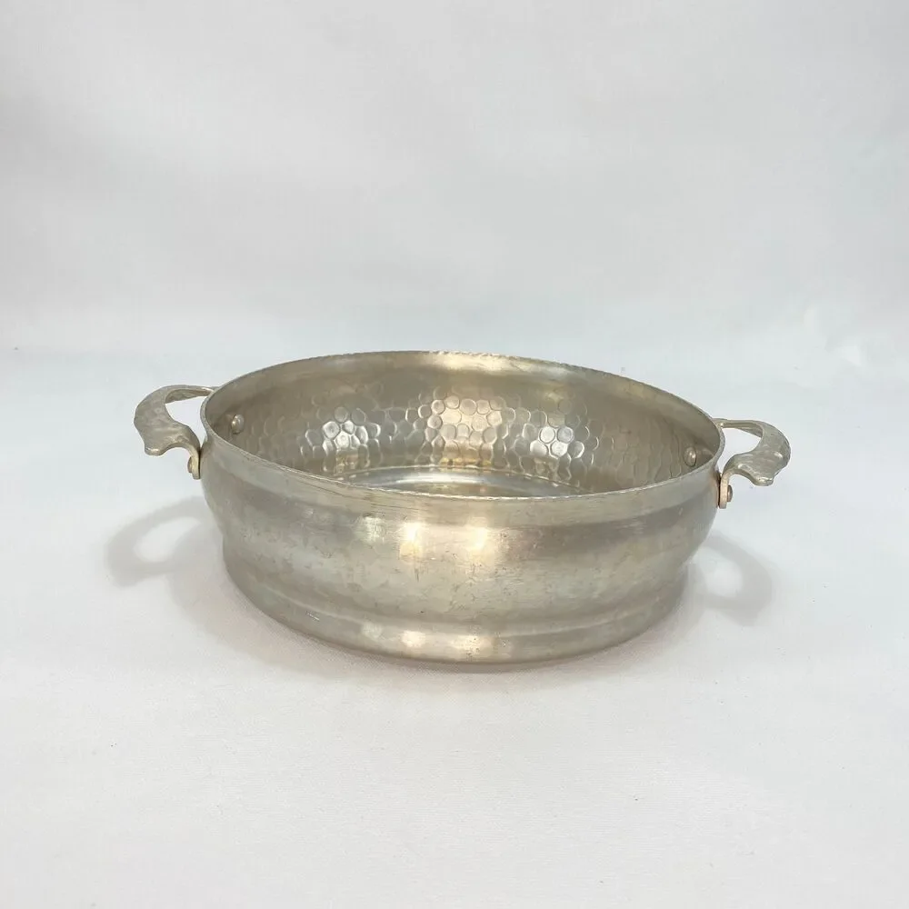 Vtg Everlast Forged Hammered Aluminum Casserole Holder Double Handles 8